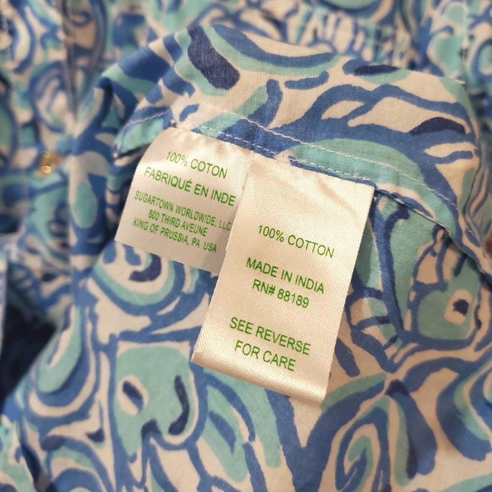 Lilly Pulitzer - Subtle Fish Print Design Blouse - Size 6 - Picture 6 of 7